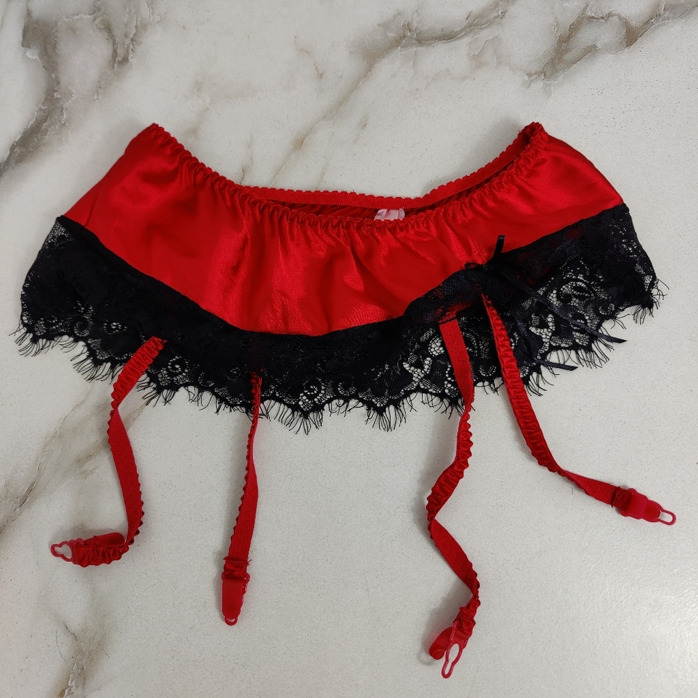 Sophie B. Red Satin Black Eyelash Lace Garter Belt w Suspenders, M/6